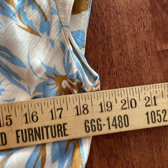 Bec Bridge Stella Maxi Dress Satin V Neck Open Back Beige Blue Floral Print 6 US - Picture 13 of 16